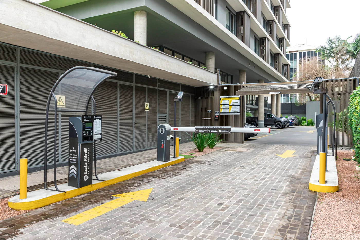 Cancela automática para controle do fluxo de veículos